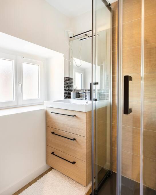 Appartement T2- Le Bon Accueil / Wifi / Parking Angouleme Bagian luar foto