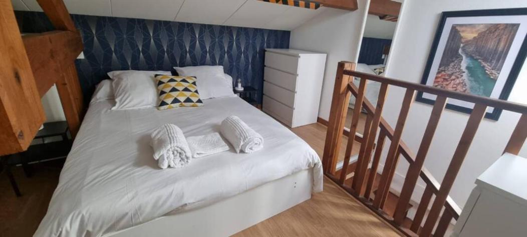Appartement T2- Le Bon Accueil / Wifi / Parking Angouleme Bagian luar foto